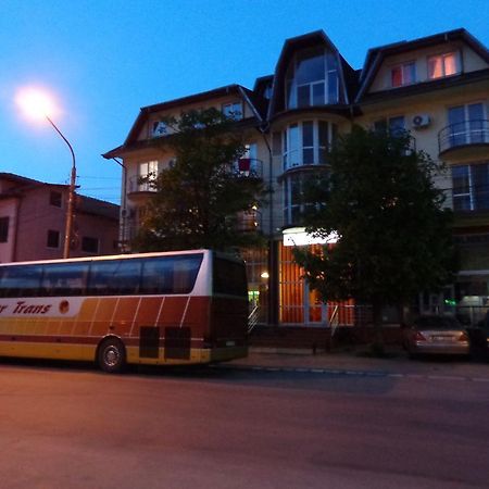 Hotel Cygnus Tulcea Exterior photo