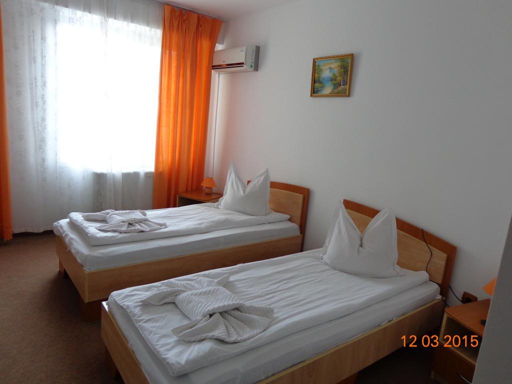 Hotel Cygnus Tulcea Room photo